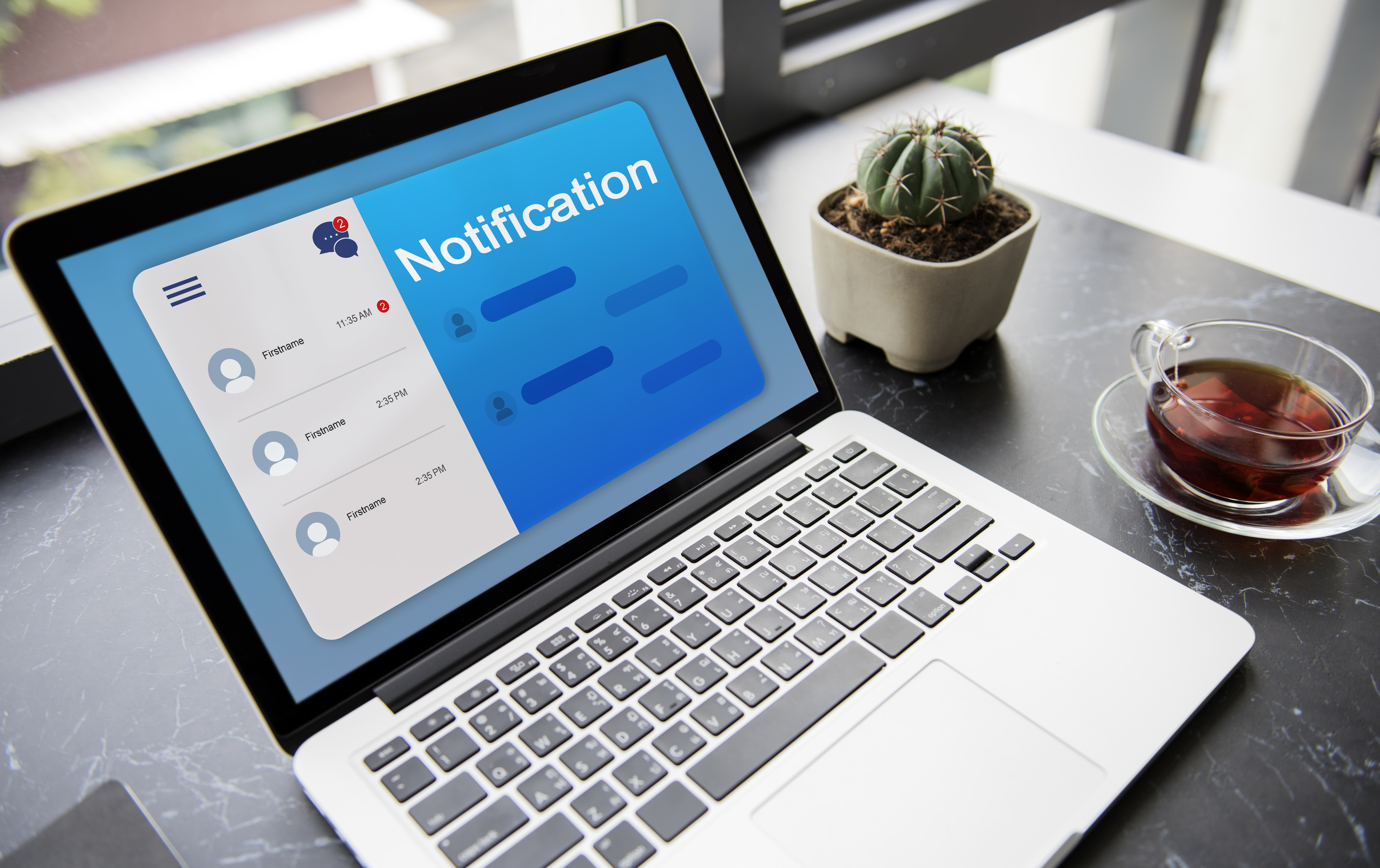 Prejudicialidad administrativa y notificación efectiva en procedimientos de oposición marcaria