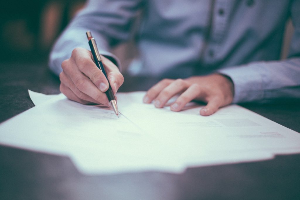 El contrato de emprendimiento