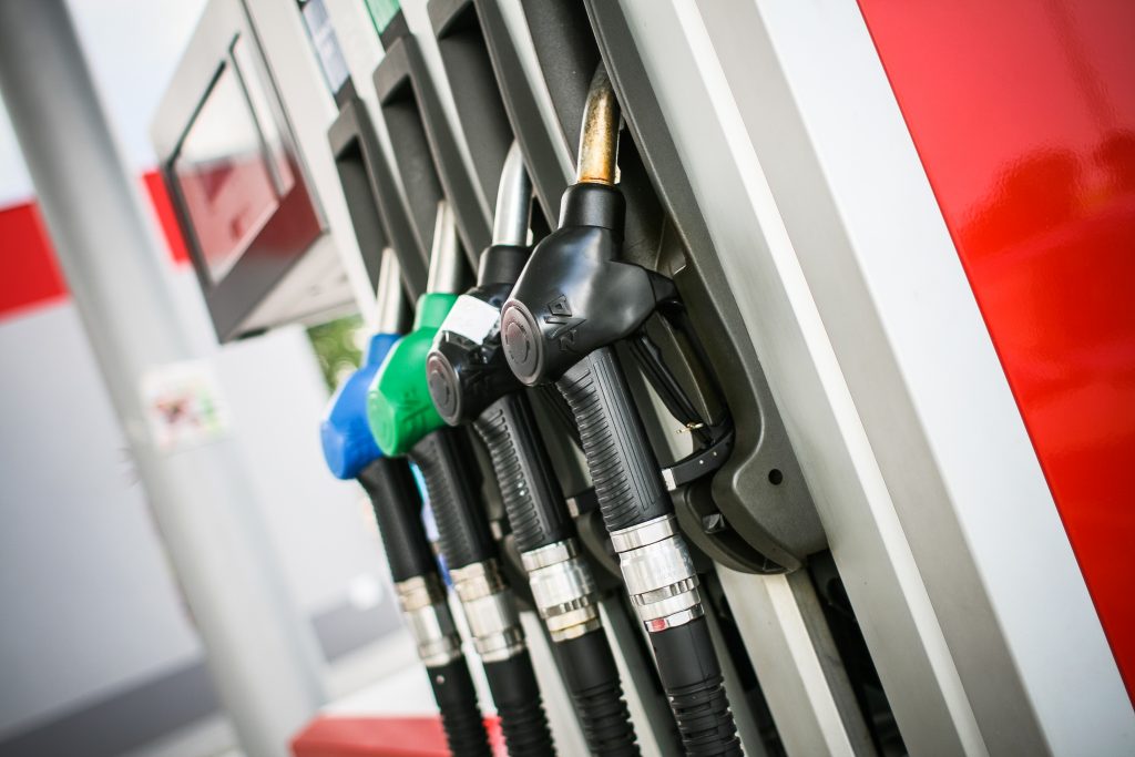 Liberalización controlada de combustible en Ecuado